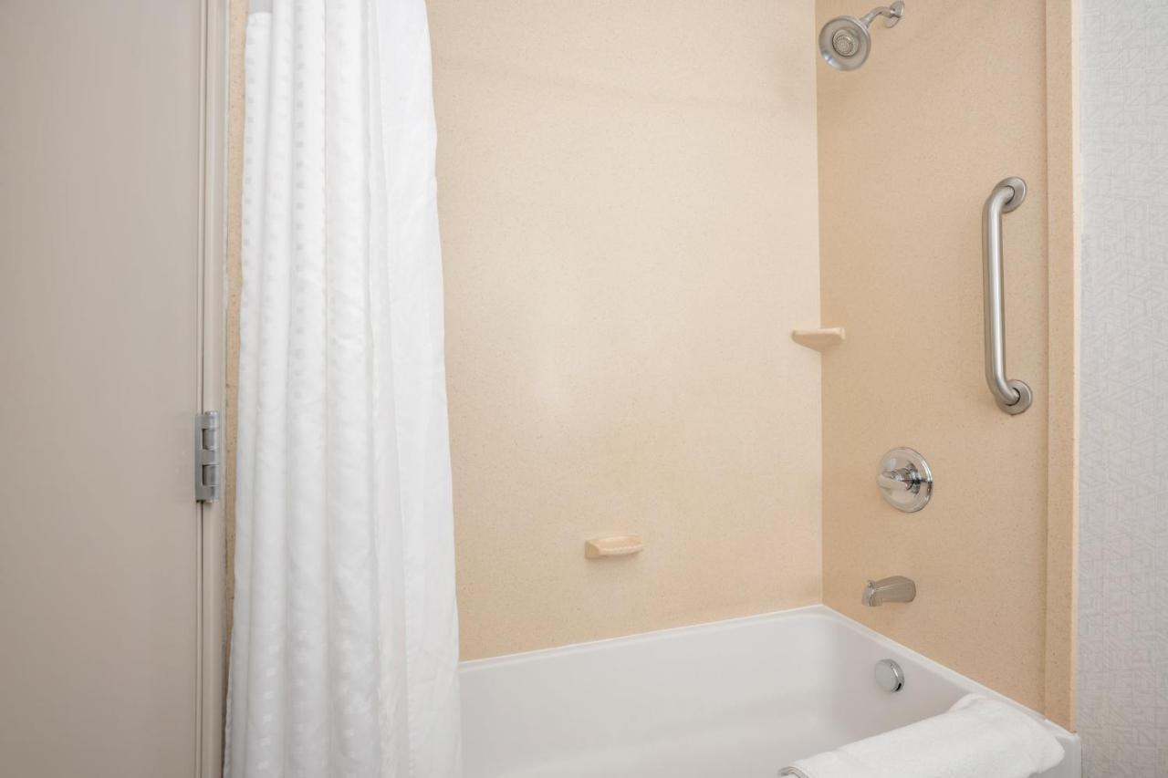 Holiday Inn Express Hotel & Suites Marysville By Ihg Exterior photo